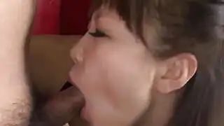 Kirli Asyalı kadın Momoka Rin, mastürbasyon yaptıktan sonra hayranlarına oral seks yapıyor - en iyi xxx!